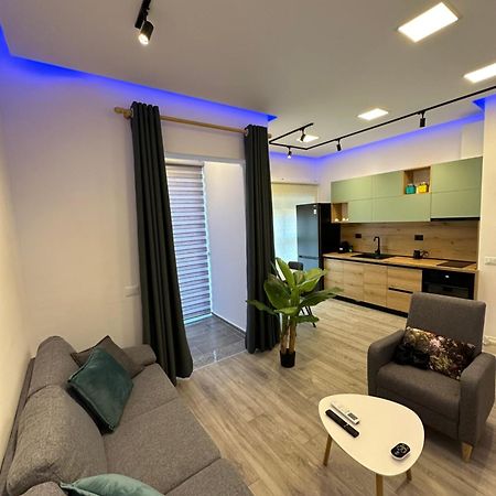 Sunflower Apartment ติรานา ภายนอก รูปภาพ