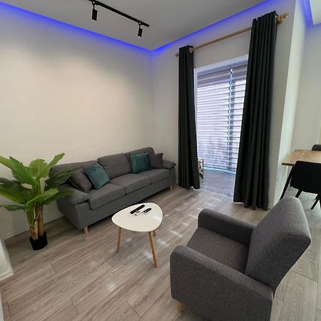 Sunflower Apartment ติรานา ภายนอก รูปภาพ