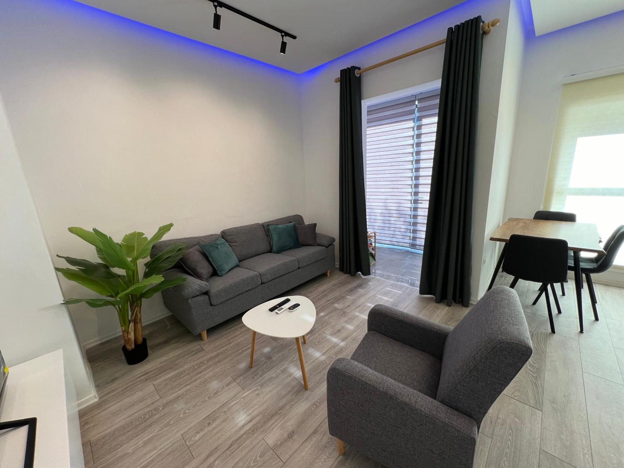 Sunflower Apartment ติรานา ภายนอก รูปภาพ