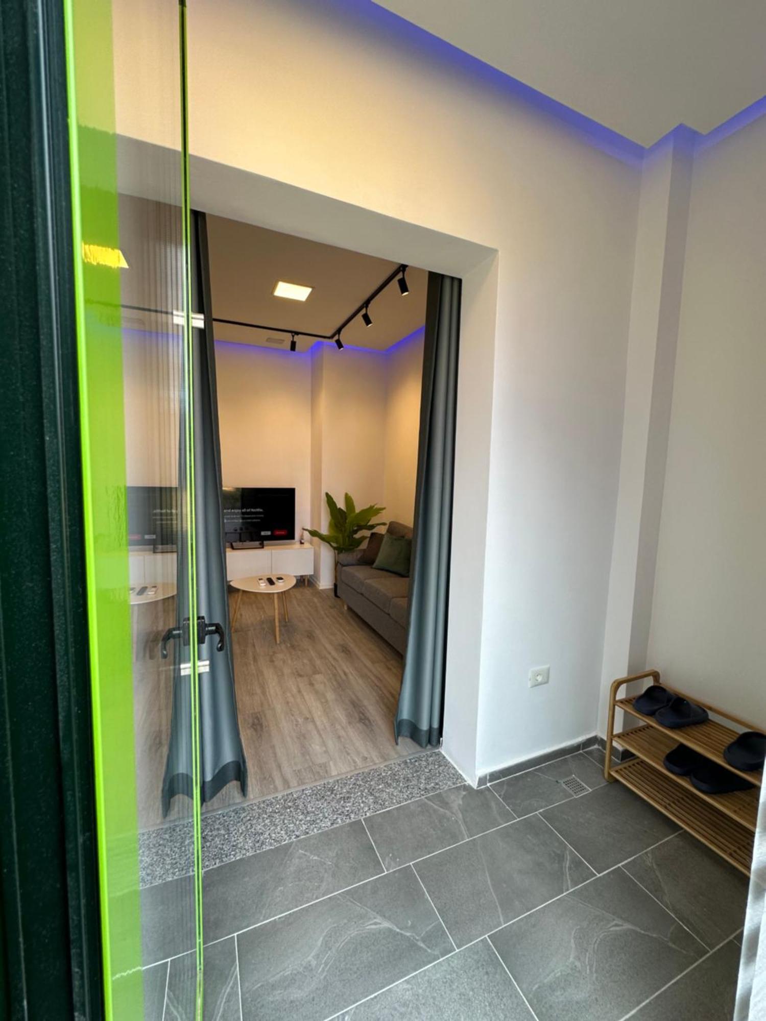 Sunflower Apartment ติรานา ภายนอก รูปภาพ