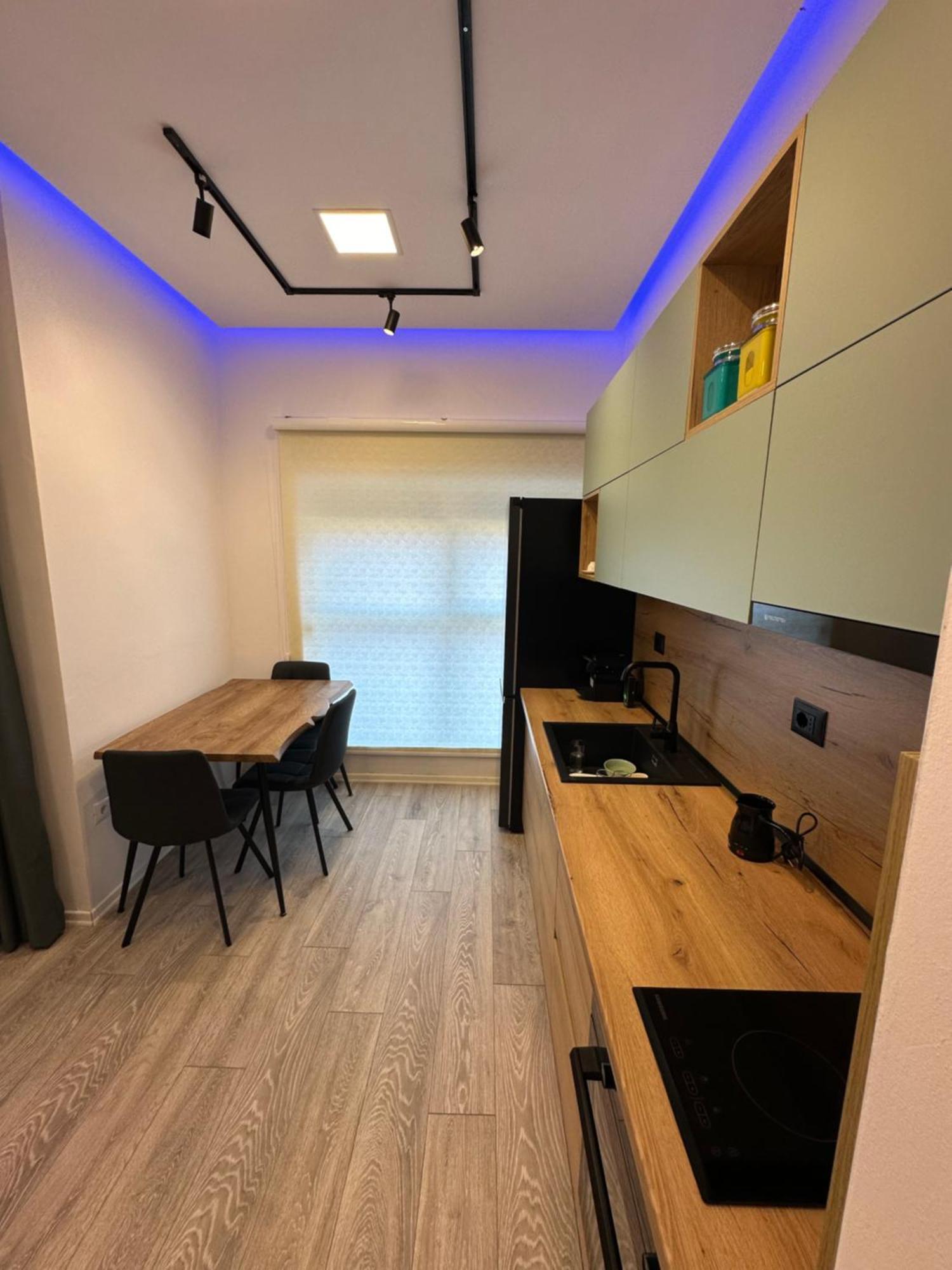 Sunflower Apartment ติรานา ภายนอก รูปภาพ